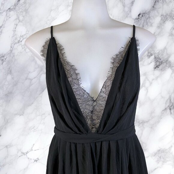 Michael Costello x REVOLVE Justin Gown in Black - Picture 6 of 10